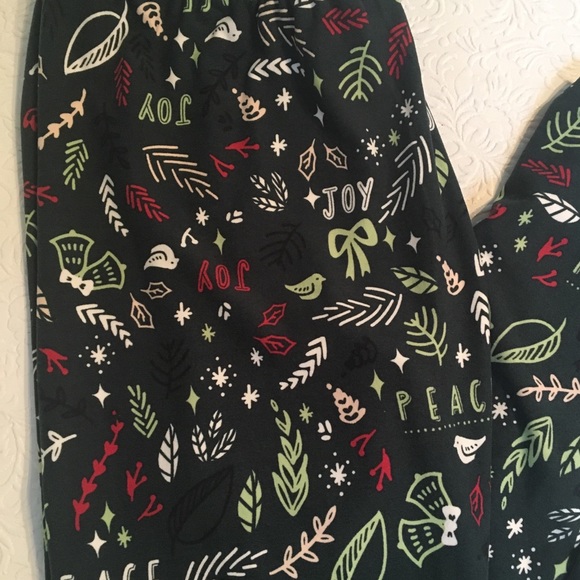 ❄️Christmas/Winter Leggings❄️ - Picture 2 of 2